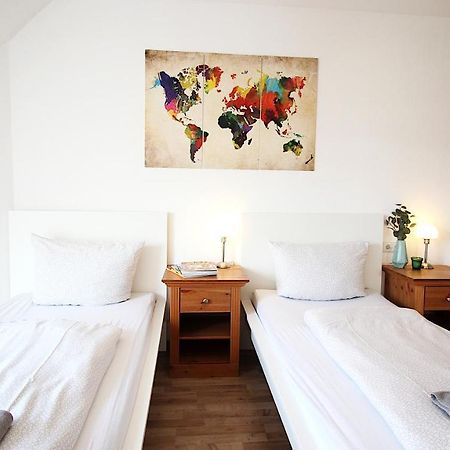 Homie Stay Zell - Apartment Mit Privatparkplatz Zell am Main Extérieur photo