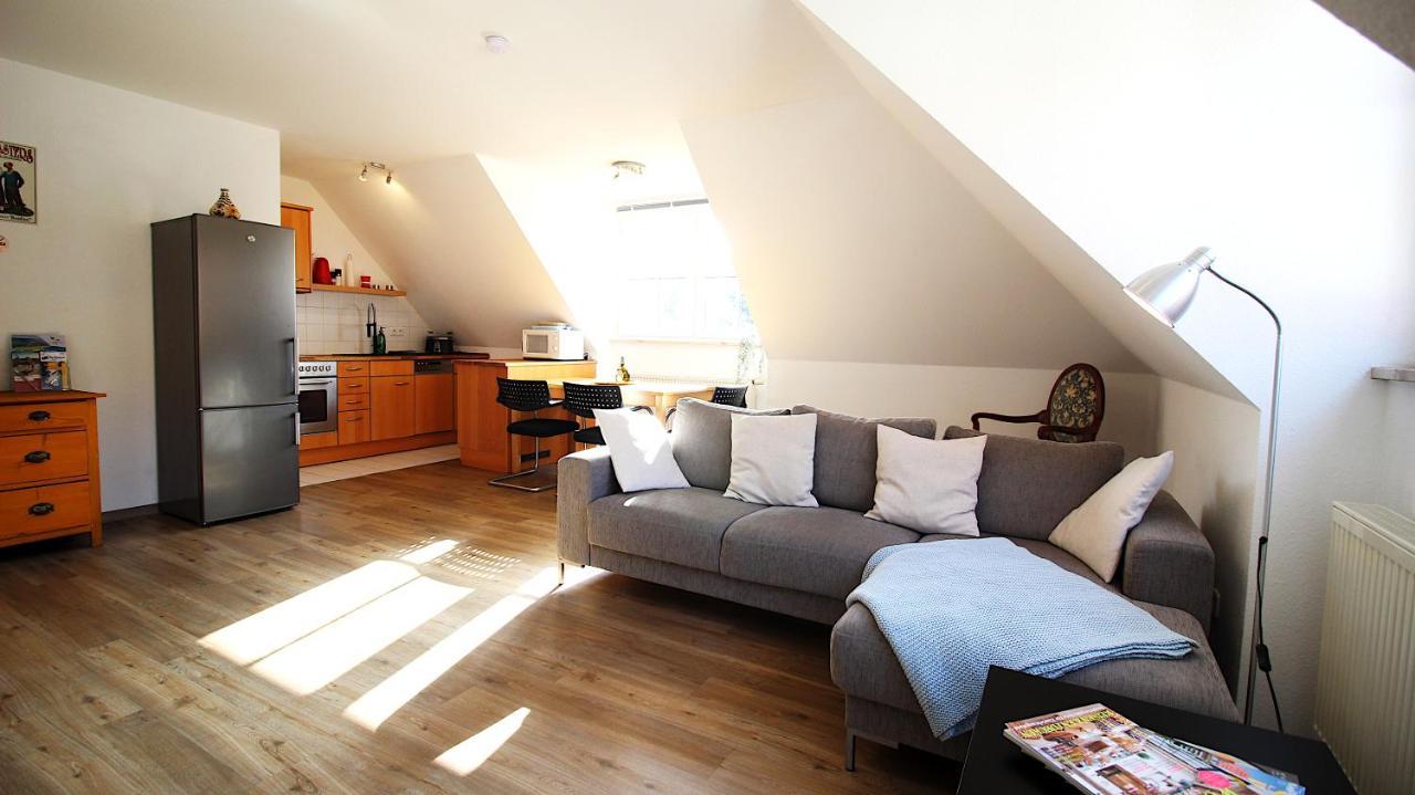 Homie Stay Zell - Apartment Mit Privatparkplatz Zell am Main Extérieur photo