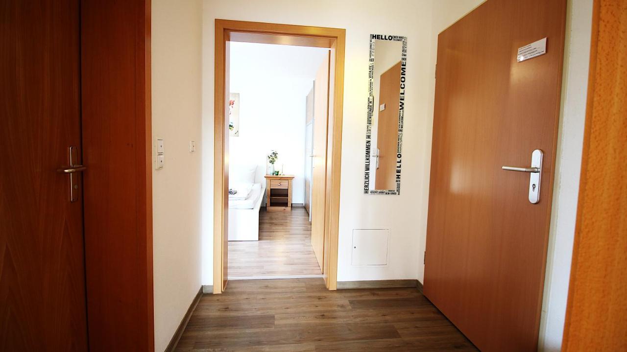 Homie Stay Zell - Apartment Mit Privatparkplatz Zell am Main Extérieur photo